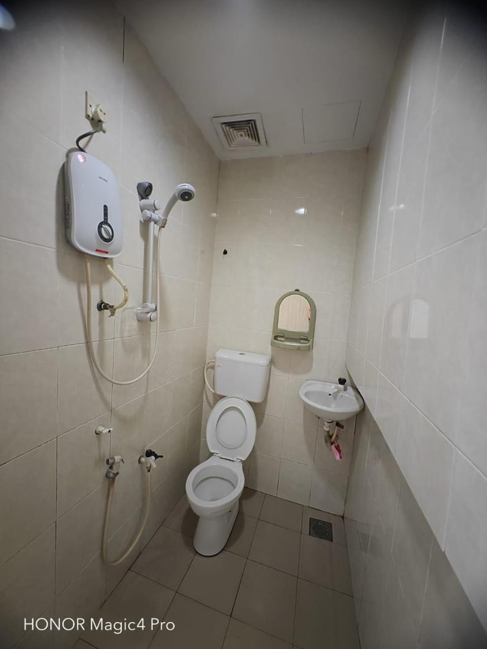 Melawati Ria Hotel Kuala Selangor Exterior photo
